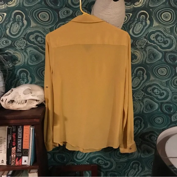 Silk Banana Republic Top - Picture 2 of 5